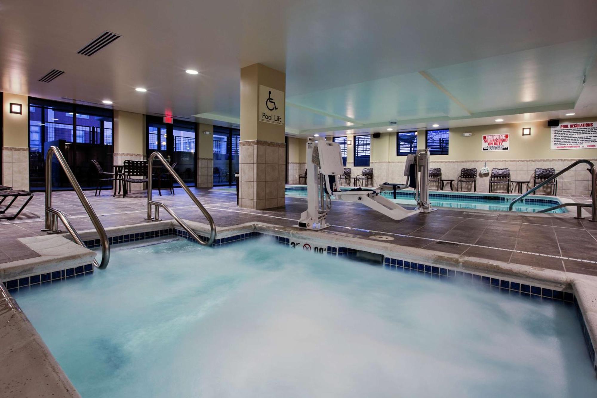 Hilton Garden Inn Lincoln Downtown/Haymarket Exteriér fotografie